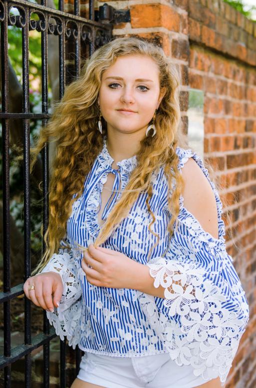 Senior Portrait in Downtown Richmond